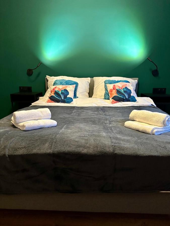 Jazz Apartament Czestochowa Centrum 2-Bedroom エクステリア 写真